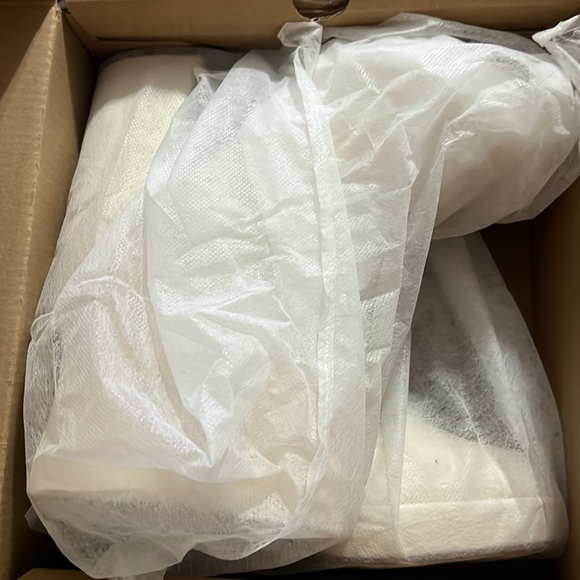 New in box Rialto Cream winter white Chunky Heel Boots Classic 7 1/2 - Picture 14 of 16